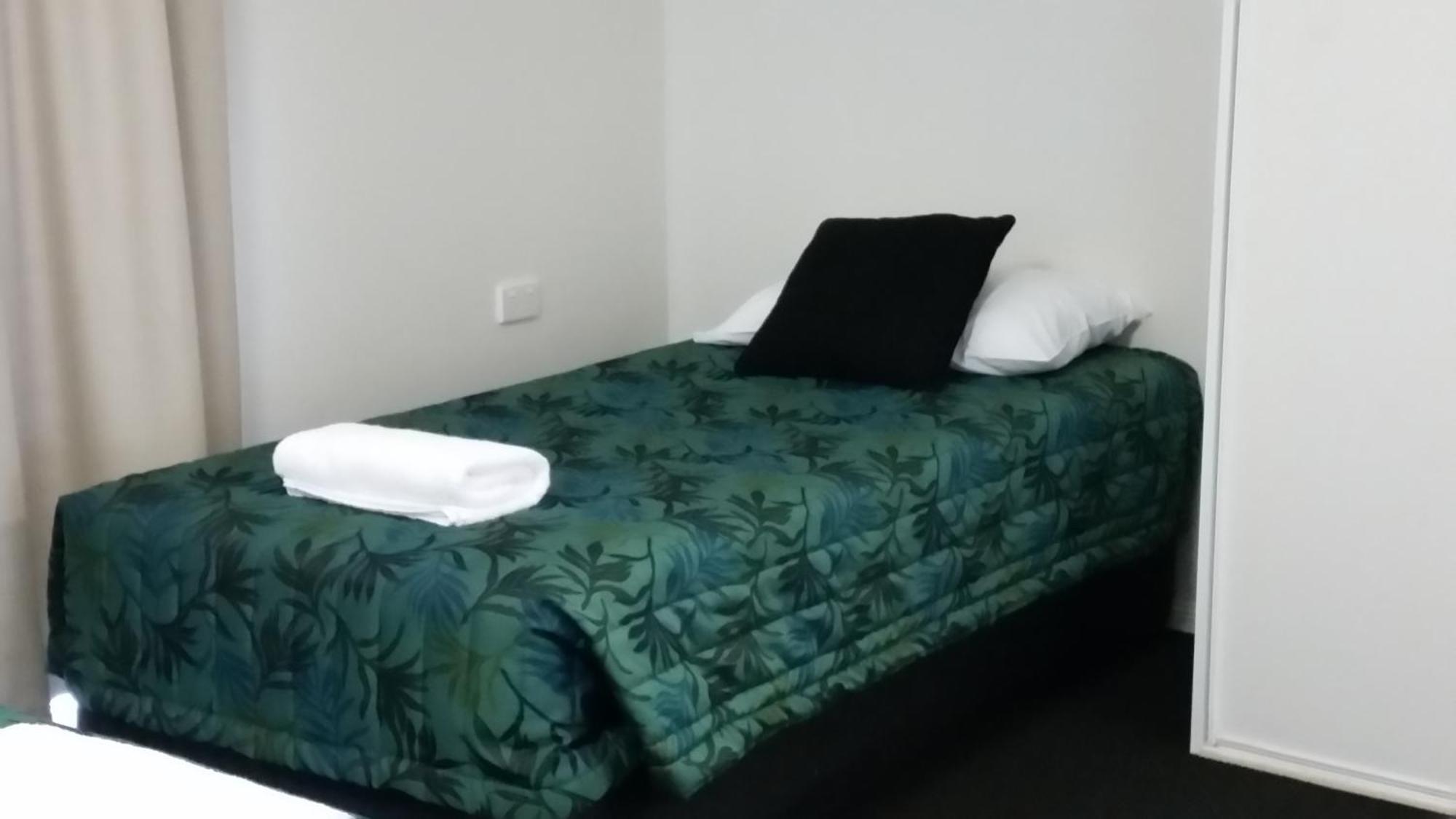 Port Denison Motor Inn Bowen Chambre photo
